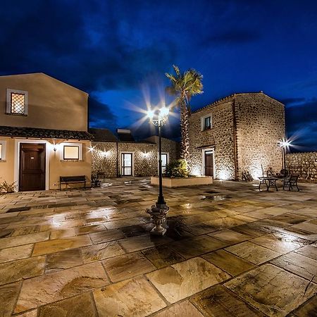 Agriturismo Baglio Del Melograno Villa Aragona Екстериор снимка