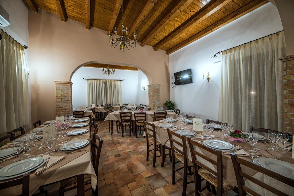 Agriturismo Baglio Del Melograno Villa Aragona Екстериор снимка